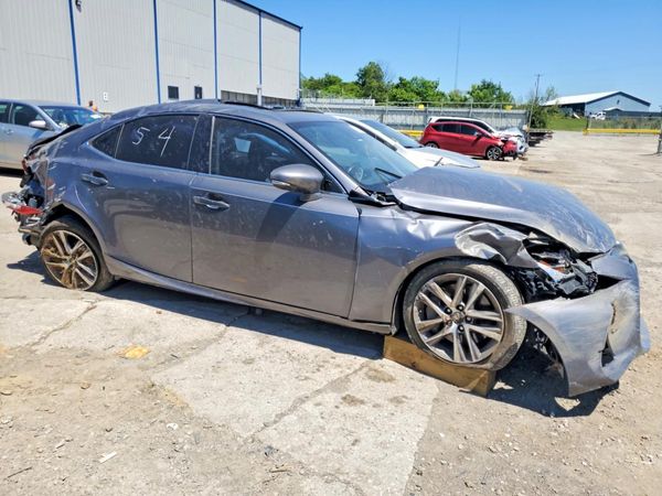 2018 LEXUS IS 300