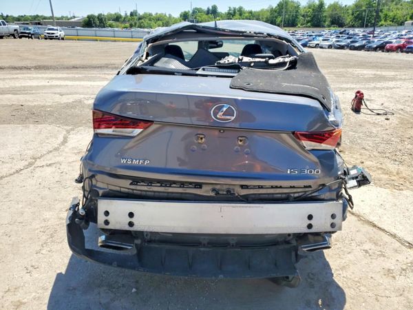 2018 LEXUS IS 300