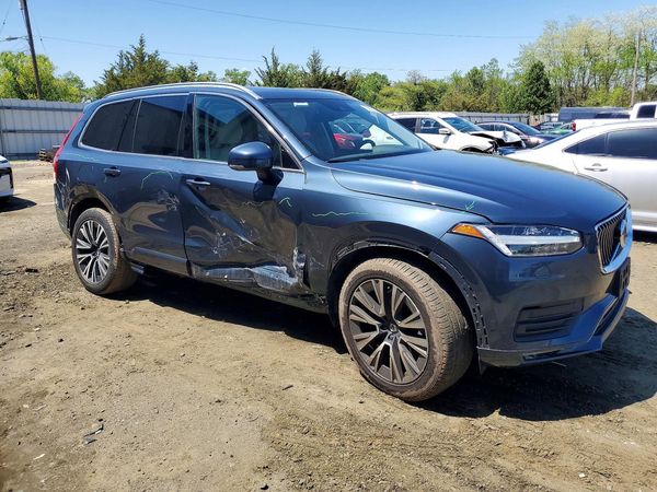 2022 VOLVO XC90