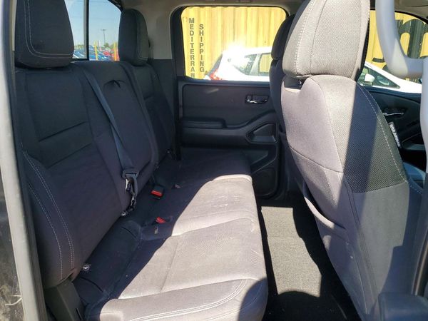 2022 NISSAN FRONTIER Crew Cab