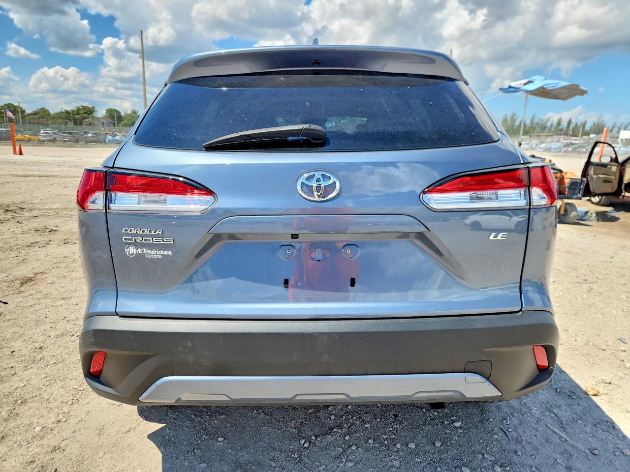 2024 TOYOTA COROLLA CROSS LE