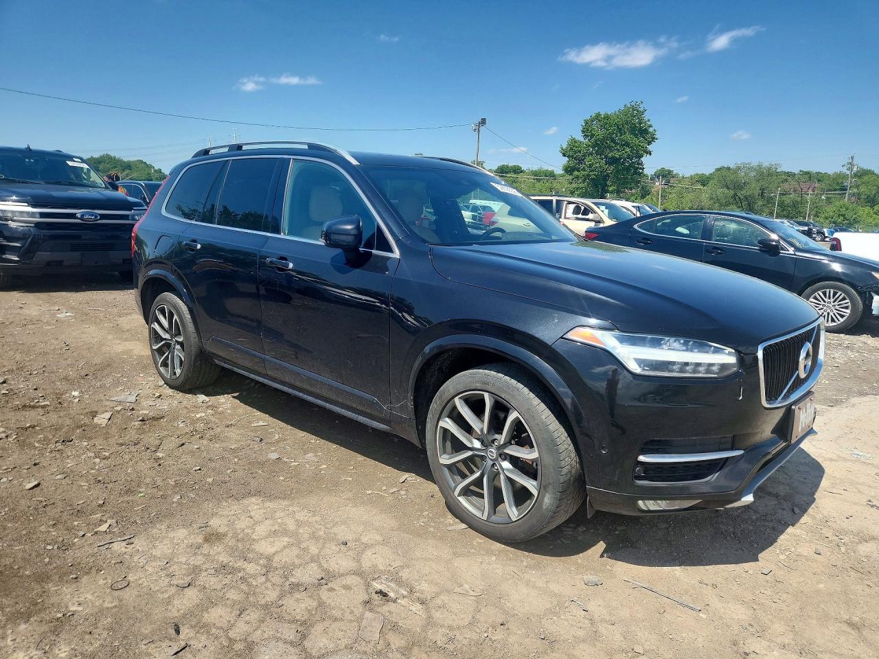 2016 VOLVO XC90 SV42 Momentum