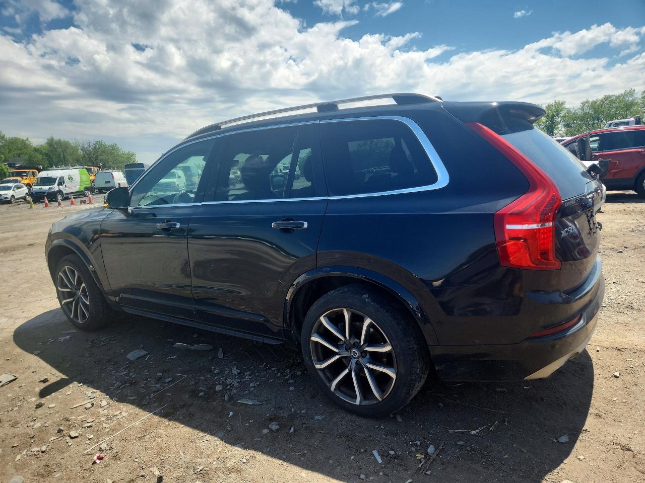 2016 VOLVO XC90 SV42 Momentum