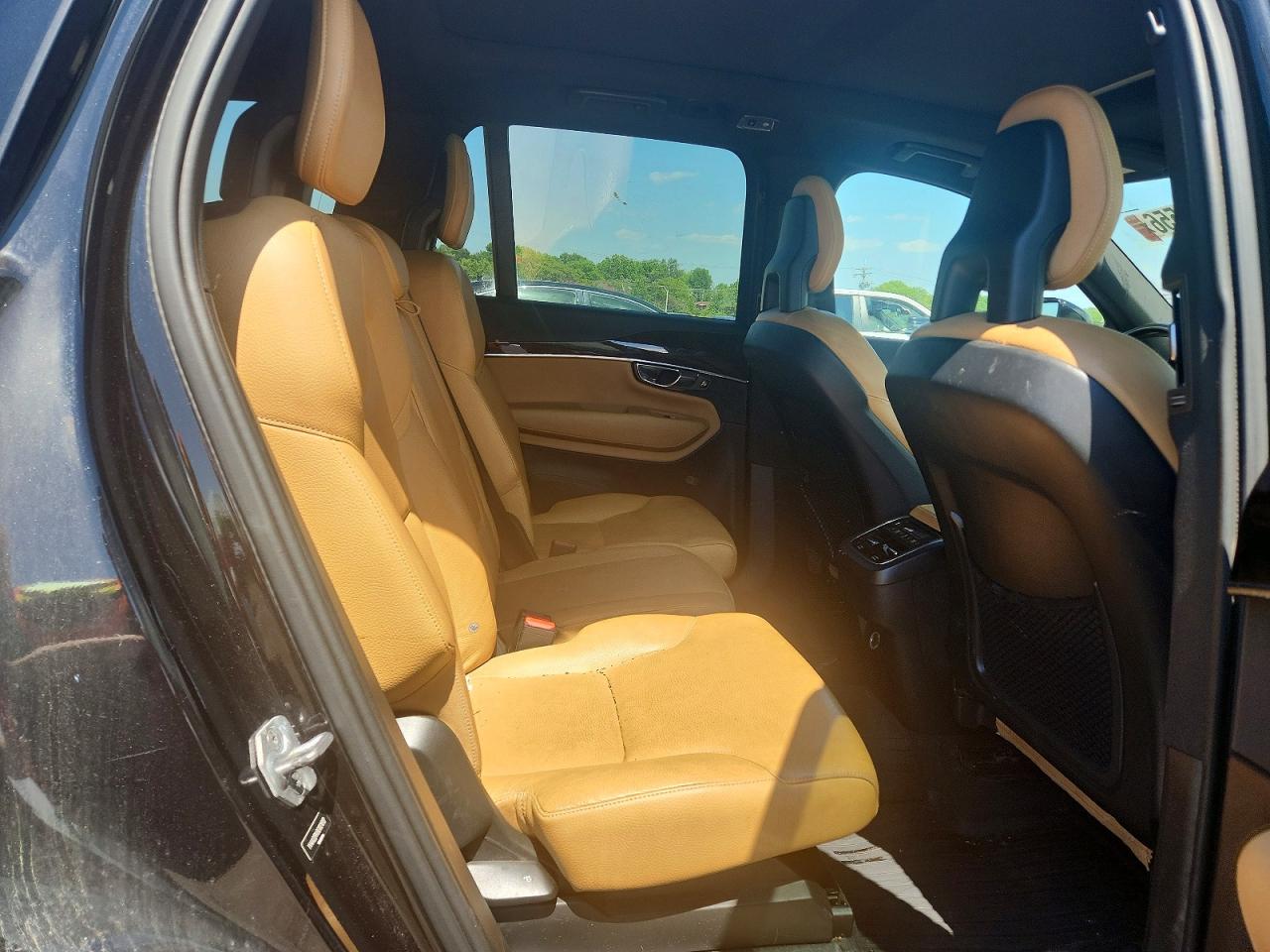 2016 VOLVO XC90 SV42 Momentum