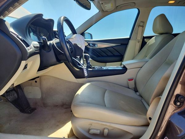 2017 INFINITI Q50