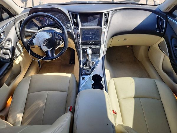2017 INFINITI Q50