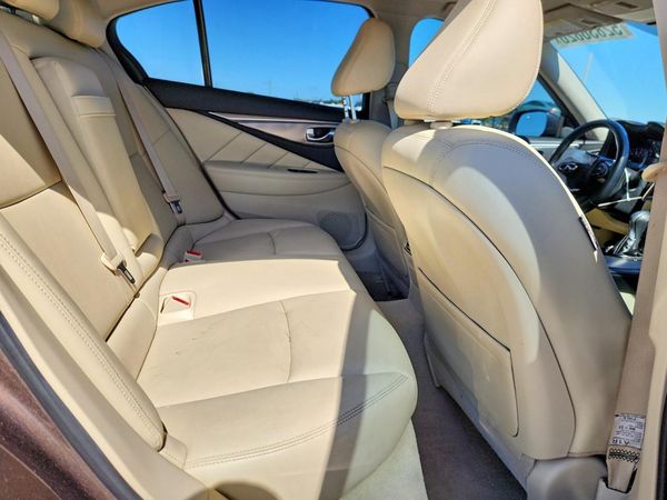 2017 INFINITI Q50