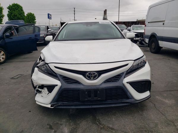 2021 TOYOTA CAMRY