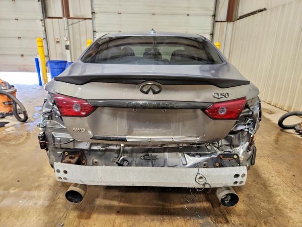 2016 INFINITI Q50