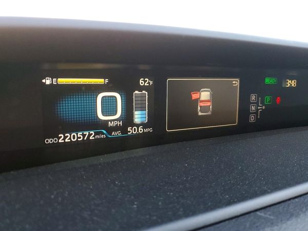 2016 TOYOTA PRIUS