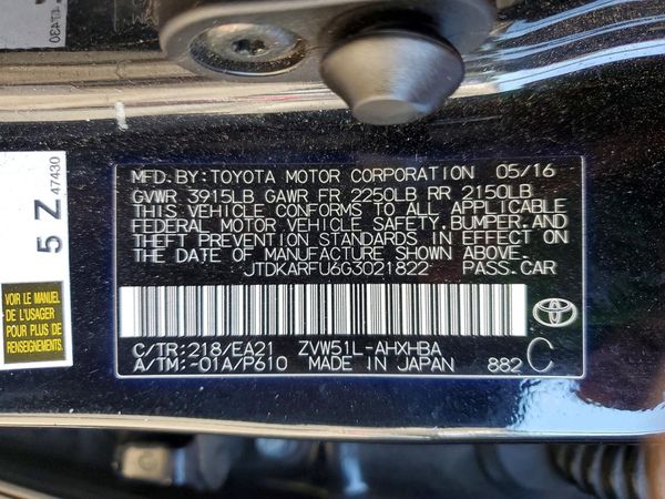 2016 TOYOTA PRIUS