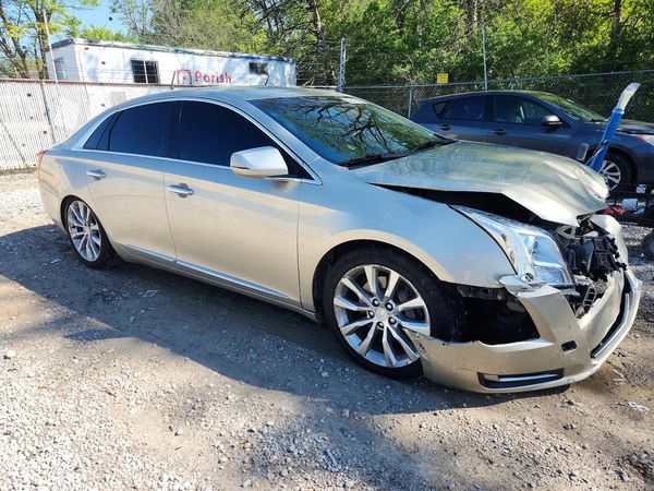 2016 CADILLAC XTS Standard