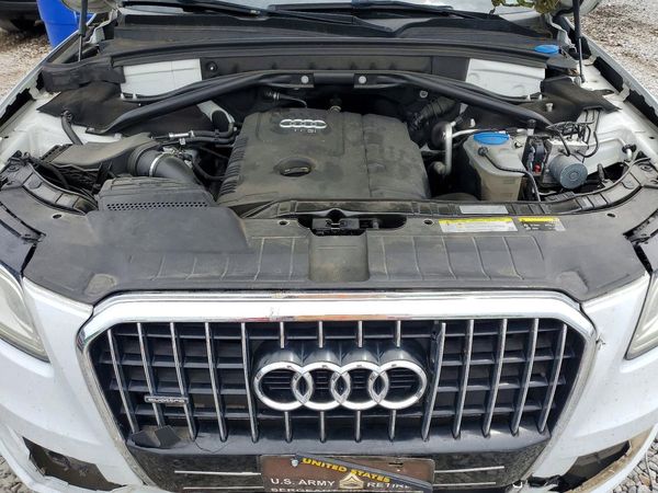 2016 AUDI Q5 quattro Premium Plus
