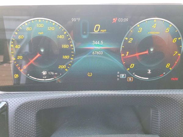 2020 MERCEDES-BENZ CLA