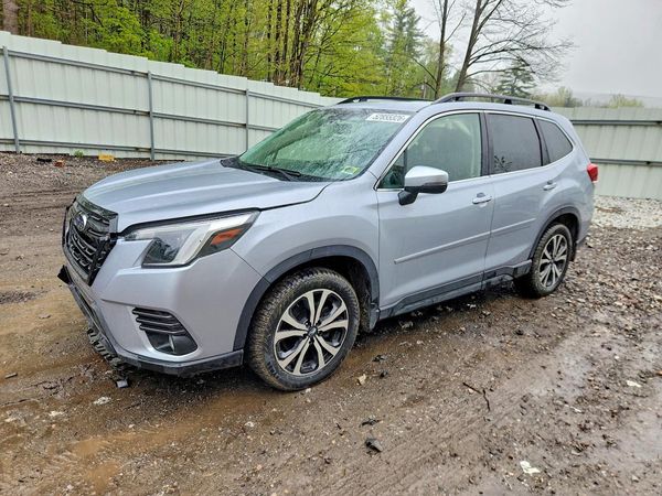 2022 SUBARU FORESTER
