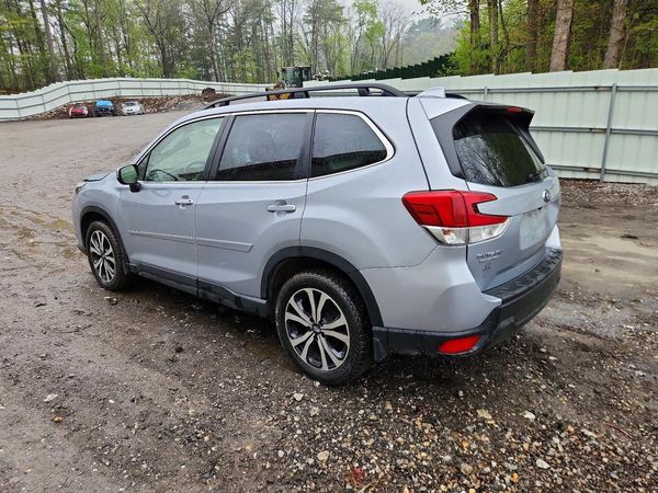 2022 SUBARU FORESTER Limited