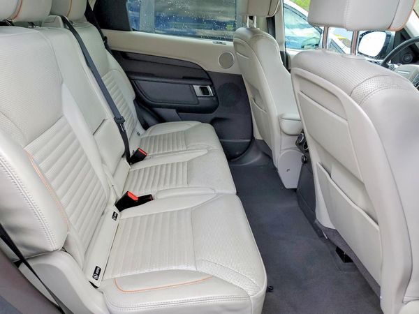 2017 LAND ROVER DISCOVERY HSE Luxury