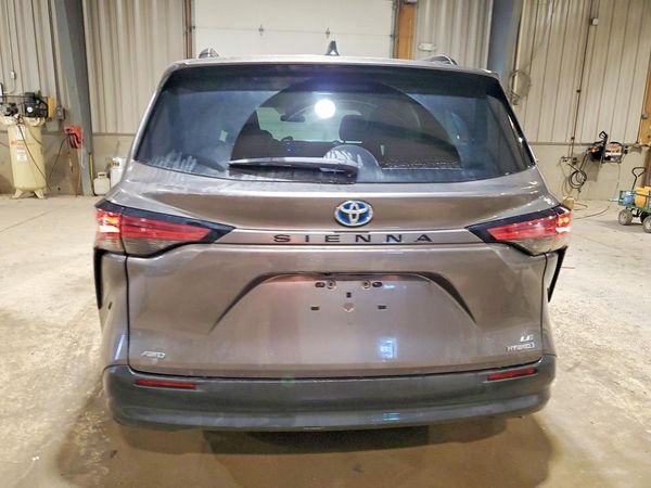 2022 TOYOTA SIENNA