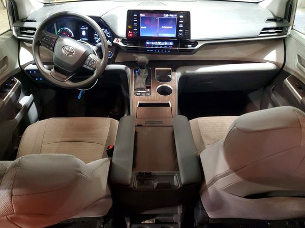2022 TOYOTA SIENNA