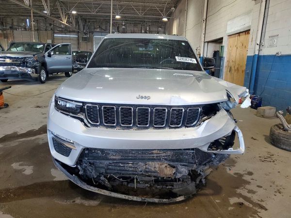 2025 JEEP GRAND CHEROKEE