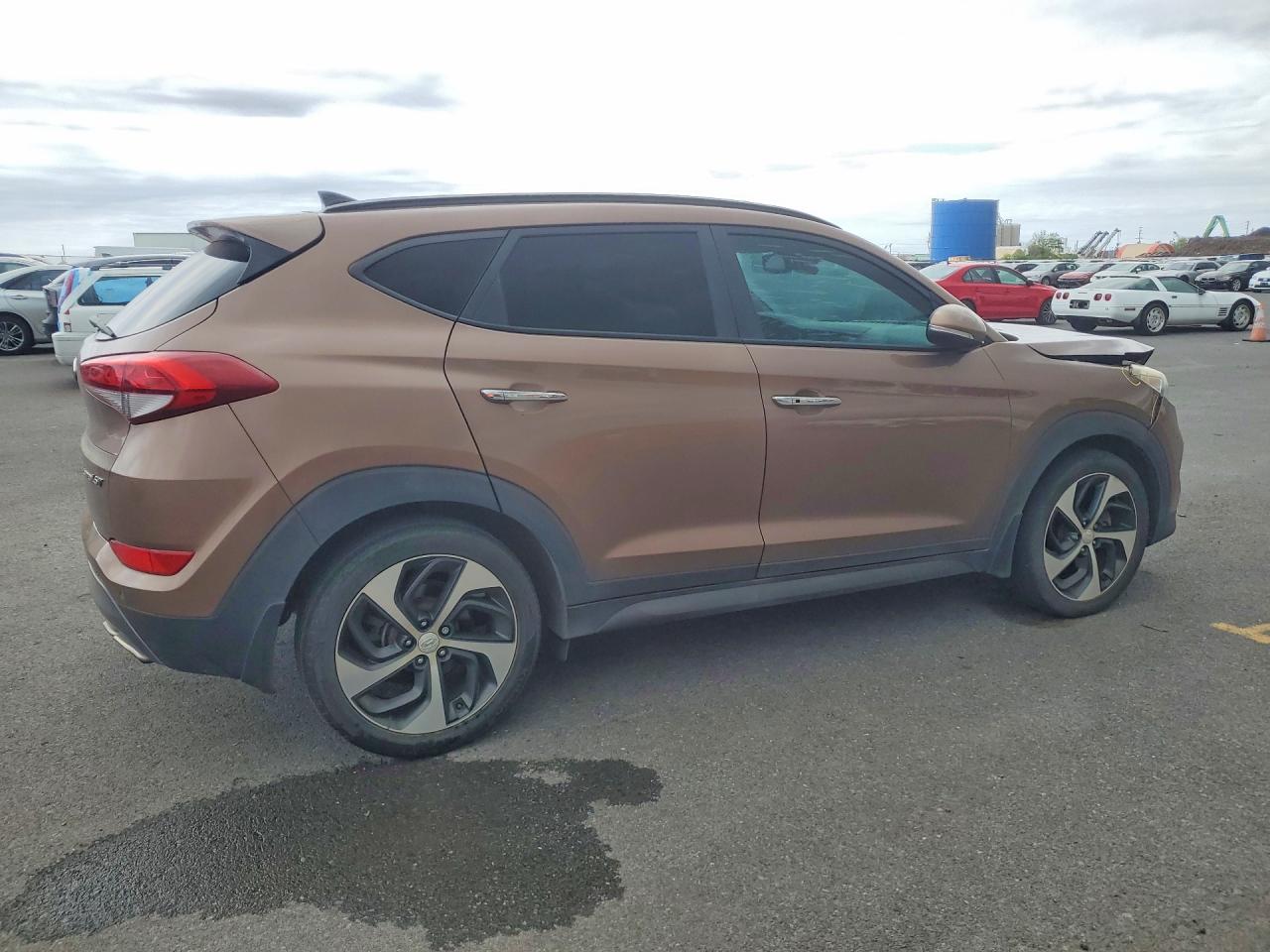 2016 HYUNDAI TUCSON