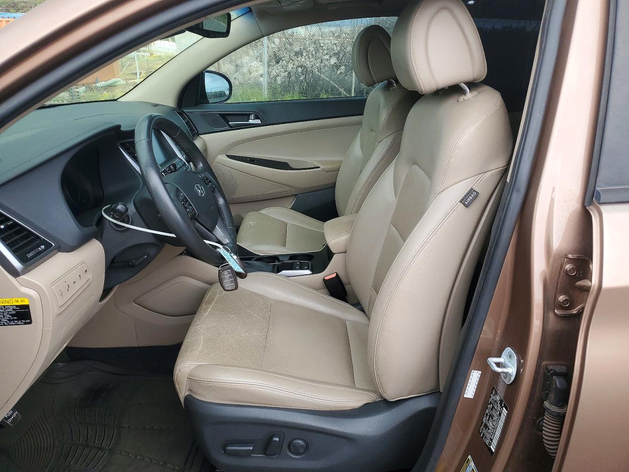2016 HYUNDAI TUCSON