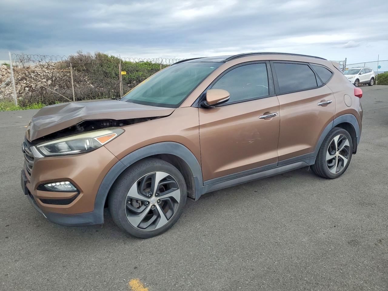 2016 HYUNDAI TUCSON