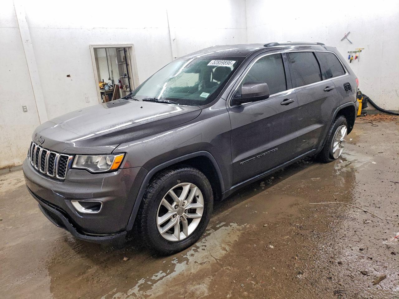 2017 JEEP GRAND CHEROKEE LAREDO 4X2