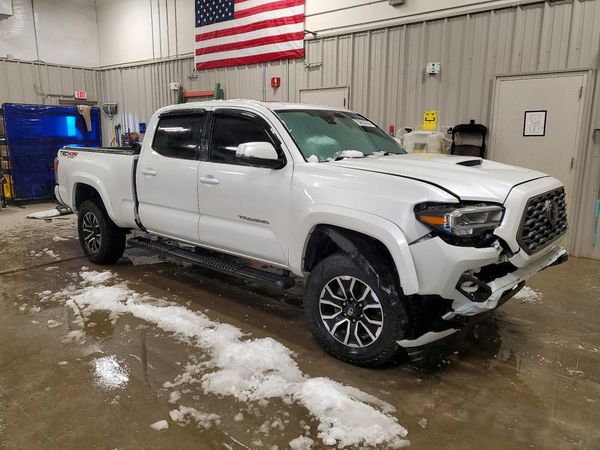 2021 TOYOTA TACOMA SR5