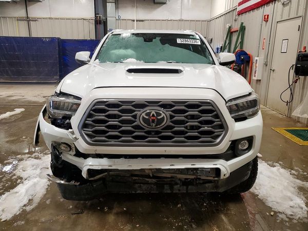 2021 TOYOTA TACOMA SR5
