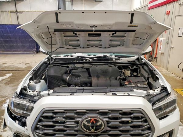 2021 TOYOTA TACOMA SR5