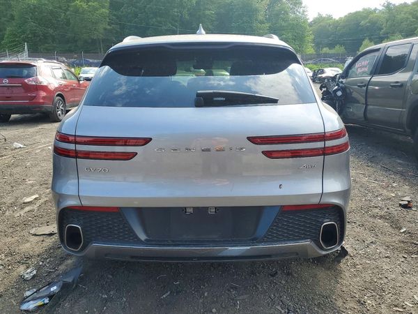 2022 GENESIS GV70