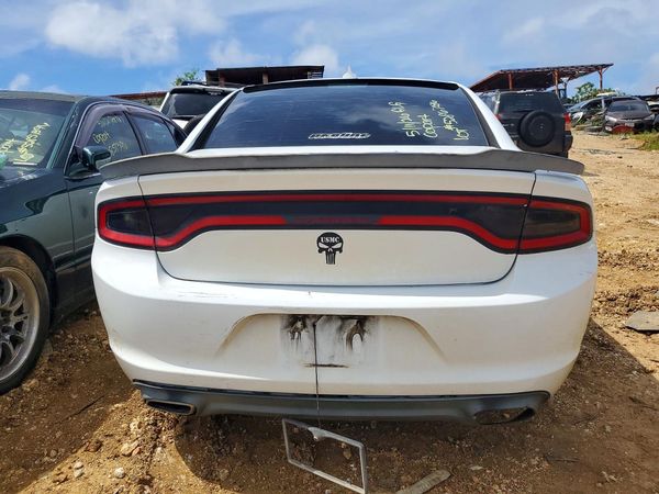 2016 DODGE CHARGER SXT RWD