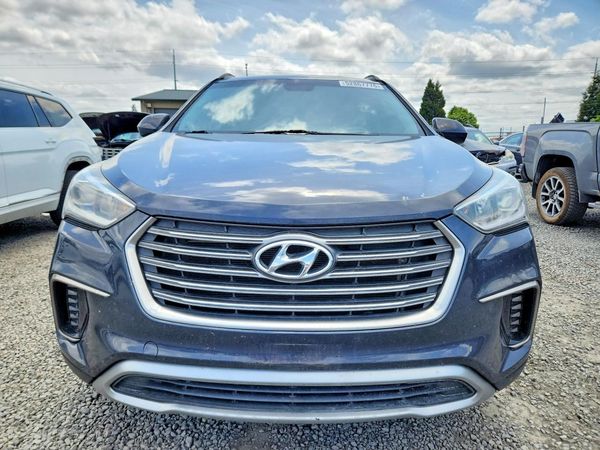 2018 HYUNDAI SANTA FE SE Base