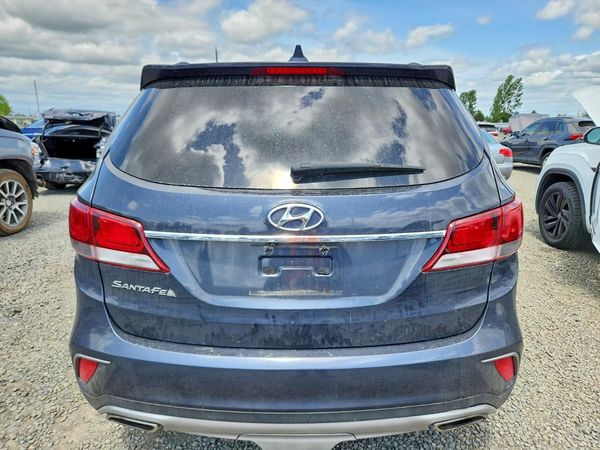 2018 HYUNDAI SANTA FE SE Base