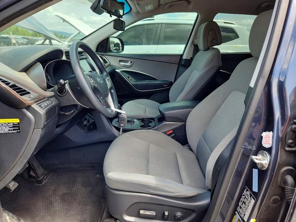 2018 HYUNDAI SANTA FE SE Base