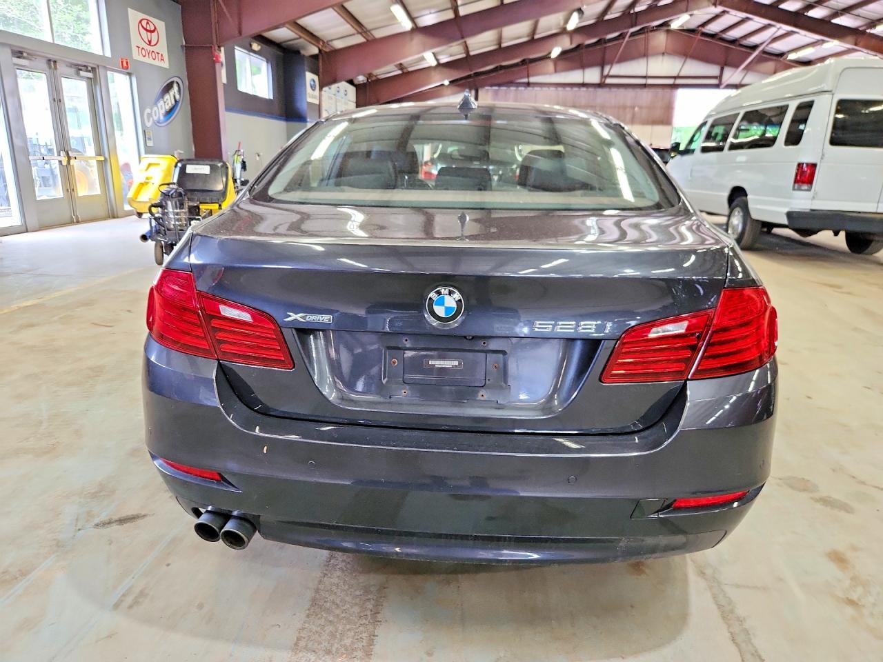 2015 BMW 528 xDrive