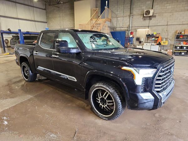 2023 TOYOTA TUNDRA Capstone