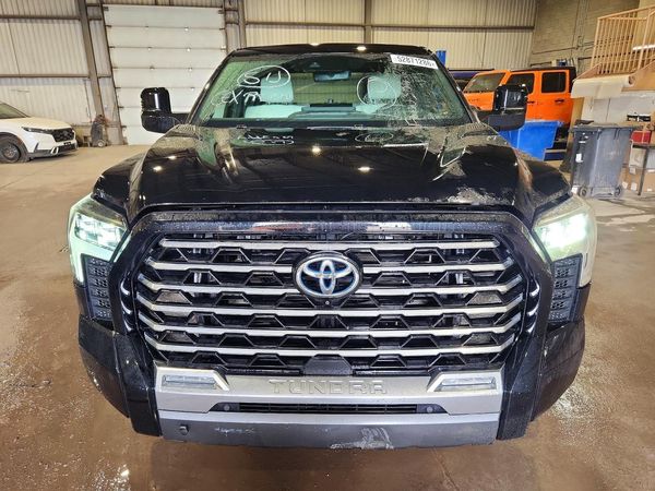 2023 TOYOTA TUNDRA Capstone