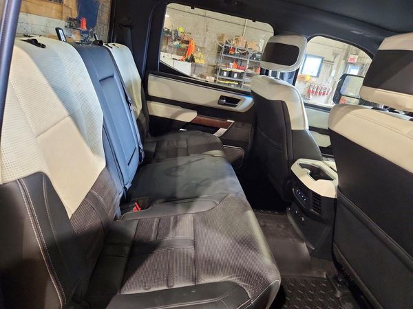 2023 TOYOTA TUNDRA Capstone