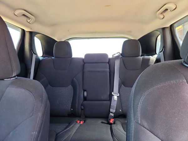 2019 JEEP CHEROKEE LATITUDE 4X4