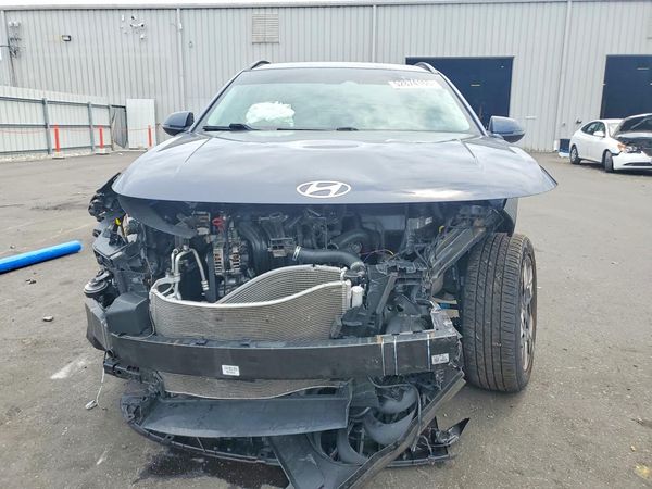 2024 HYUNDAI KONA SE