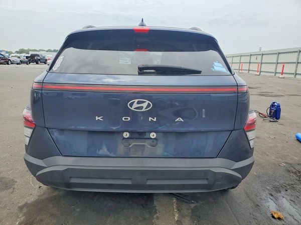 2024 HYUNDAI KONA SE