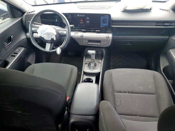 2024 HYUNDAI KONA SE