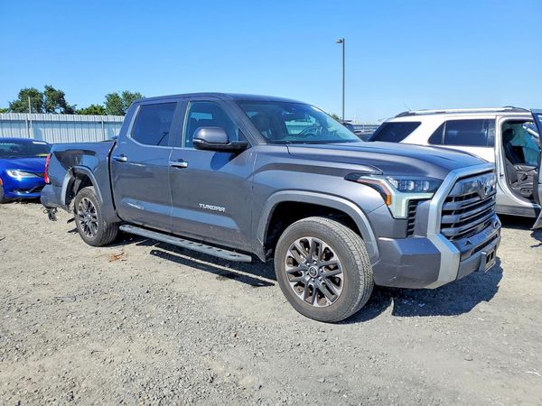 2024 TOYOTA TUNDRA Limited
