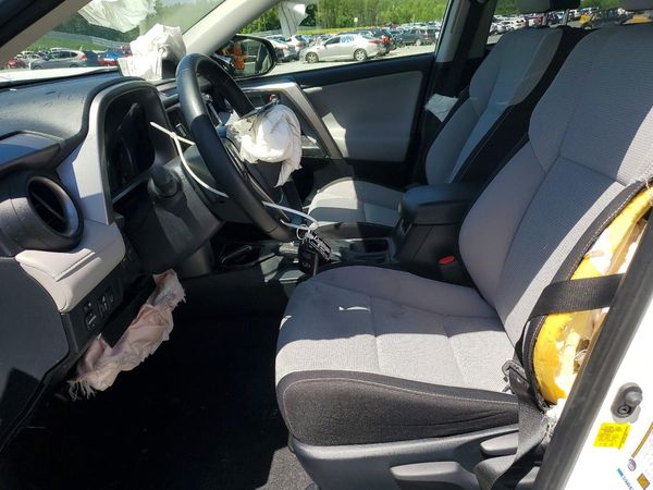 2018 TOYOTA RAV4 Adventure/XLE