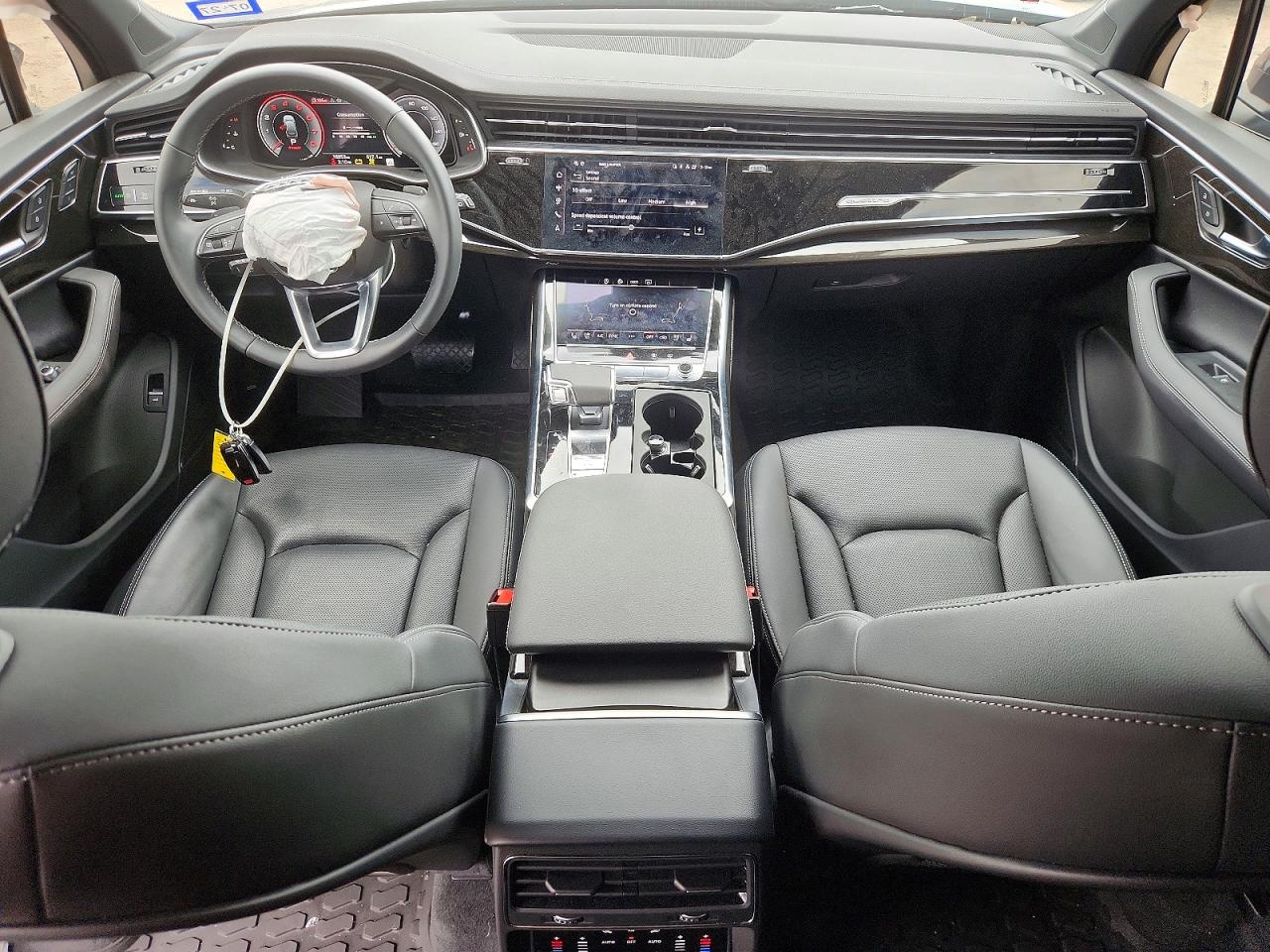 2025 AUDI Q7 quattro Premium Plus