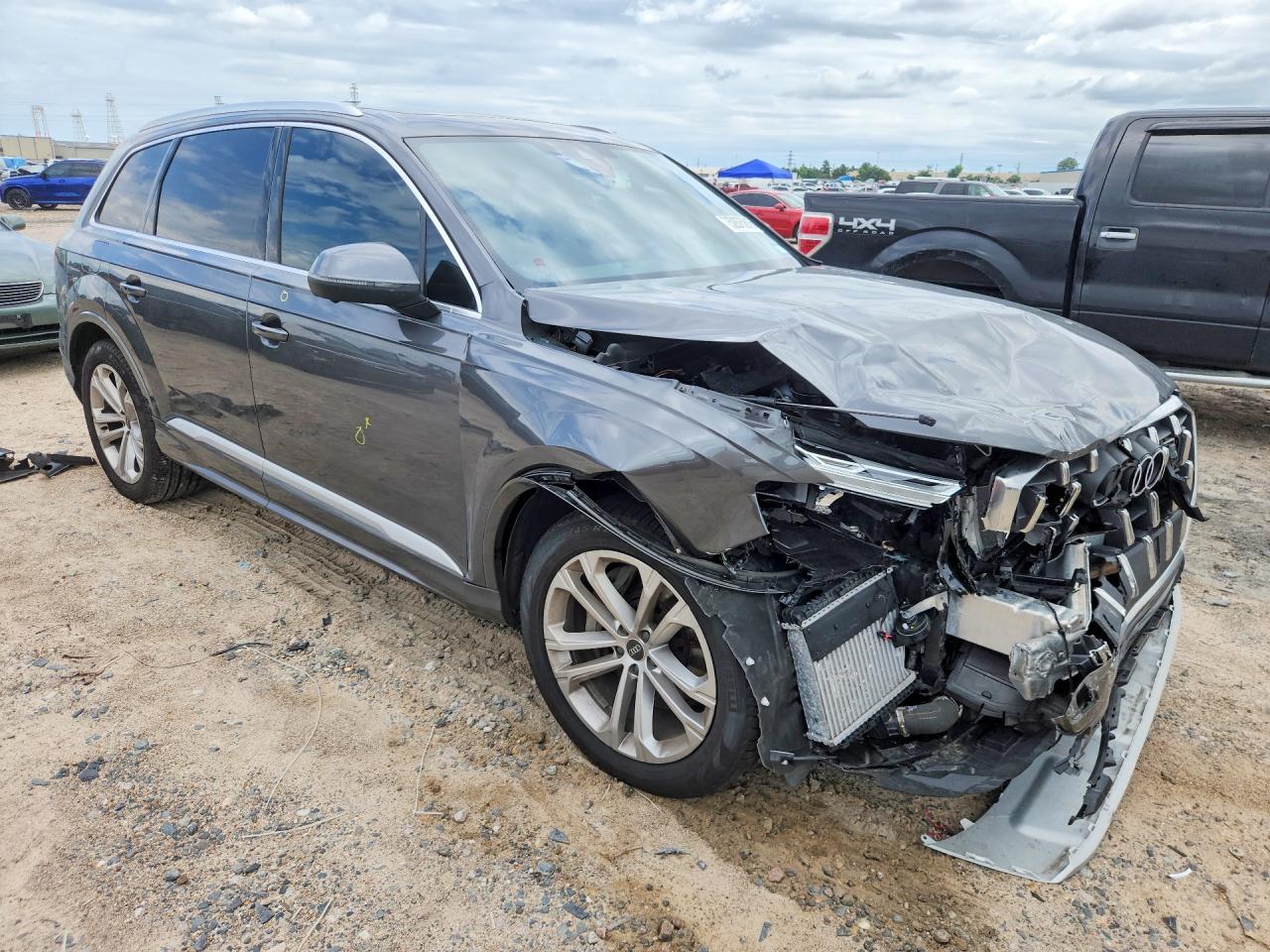 2025 AUDI Q7 quattro Premium Plus
