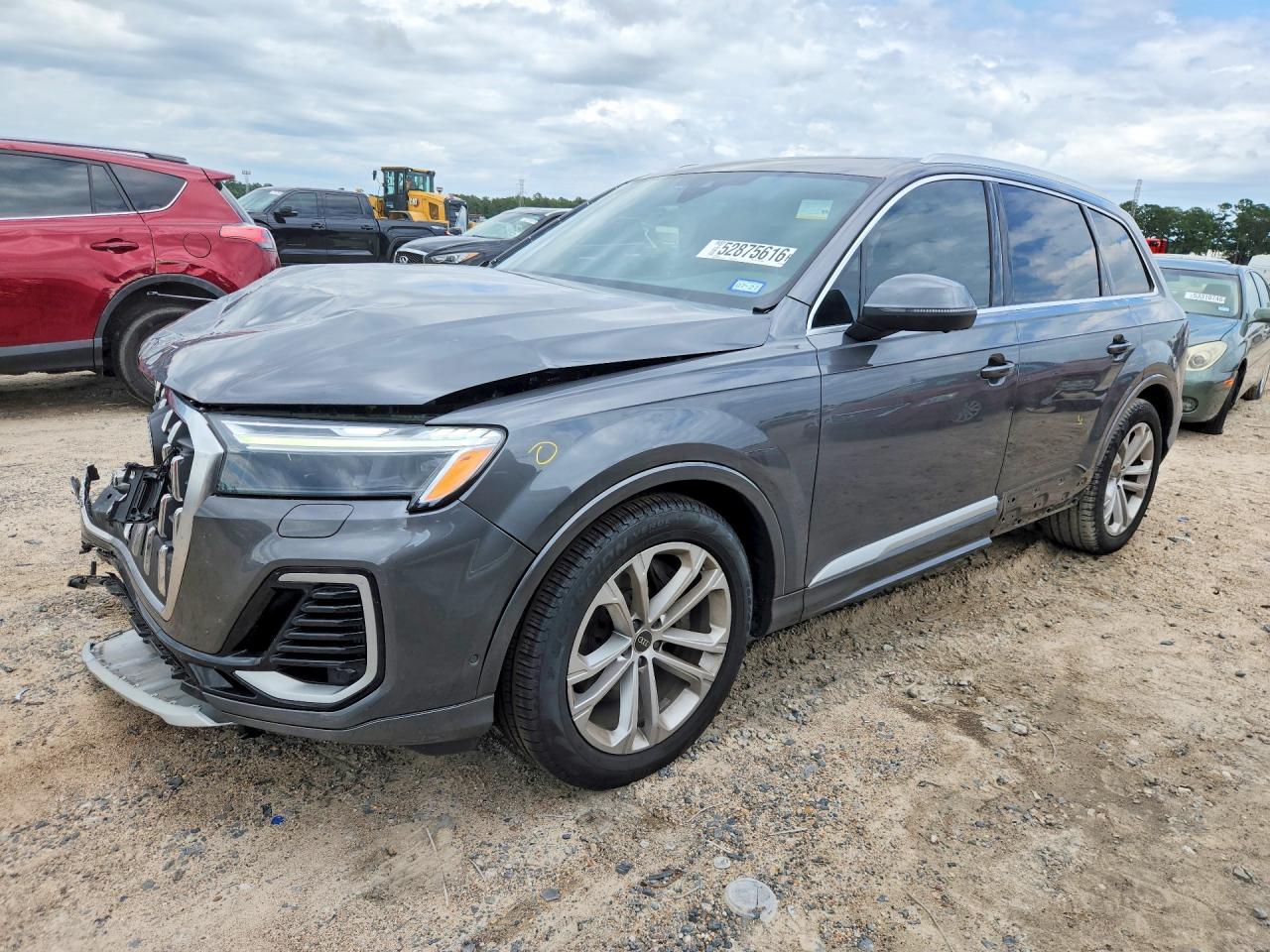 2025 AUDI Q7 quattro Premium Plus