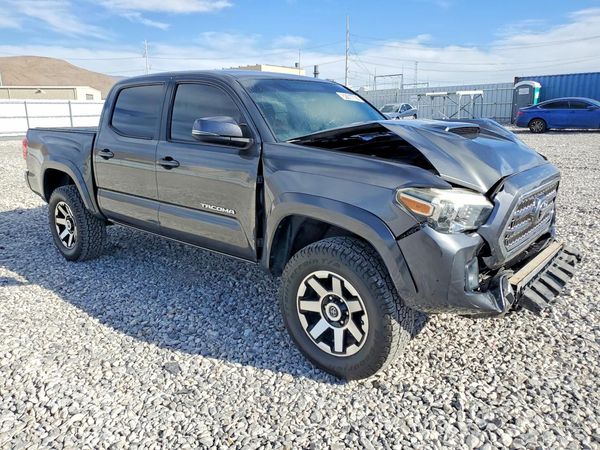 2017 TOYOTA TACOMA